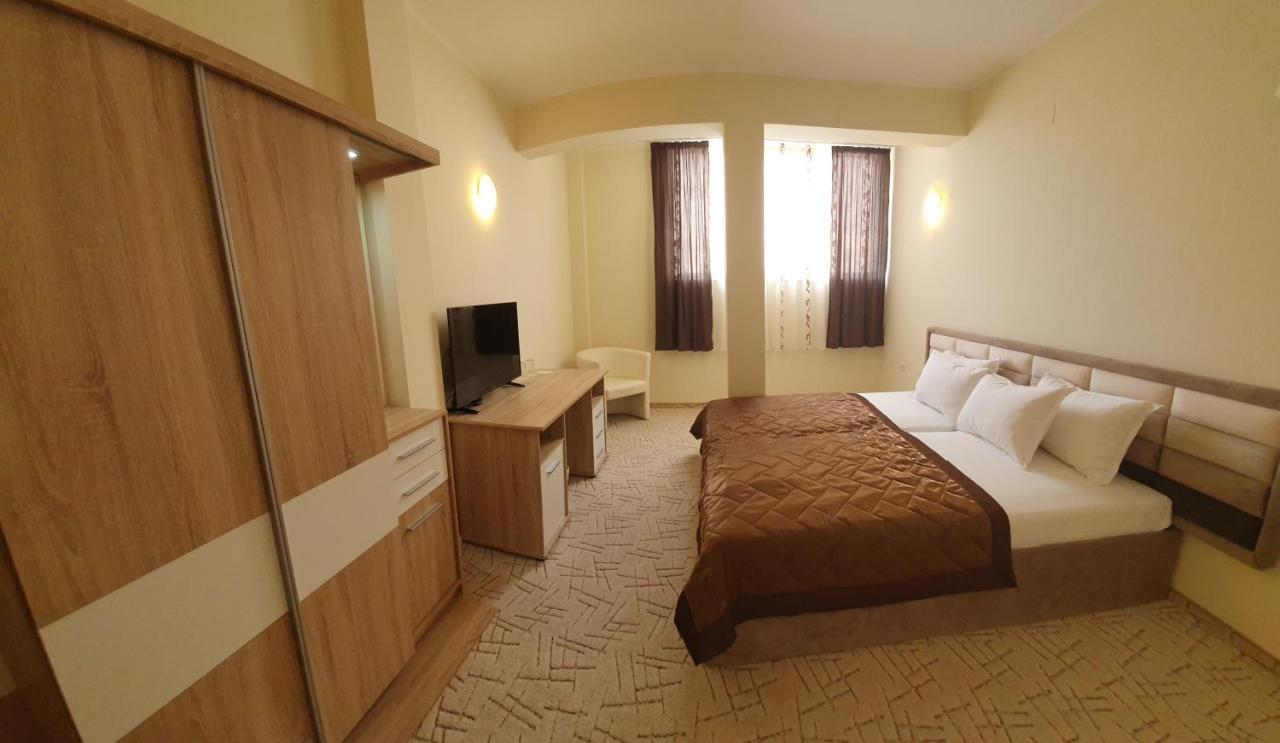 Hotel Dream Stara Zagora Bagian luar foto